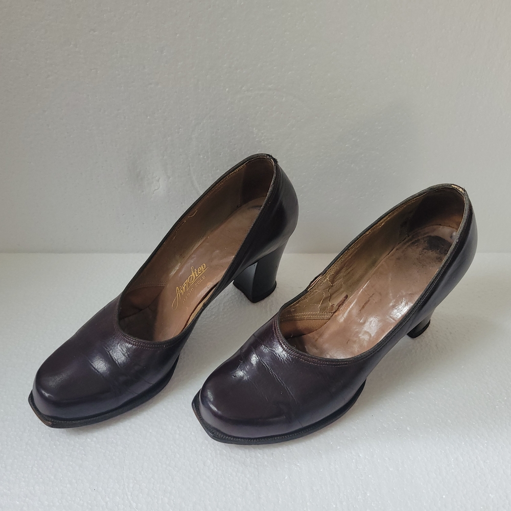 1940s Air Step Magic Sole Vintage Elegant Brown Women's Heels